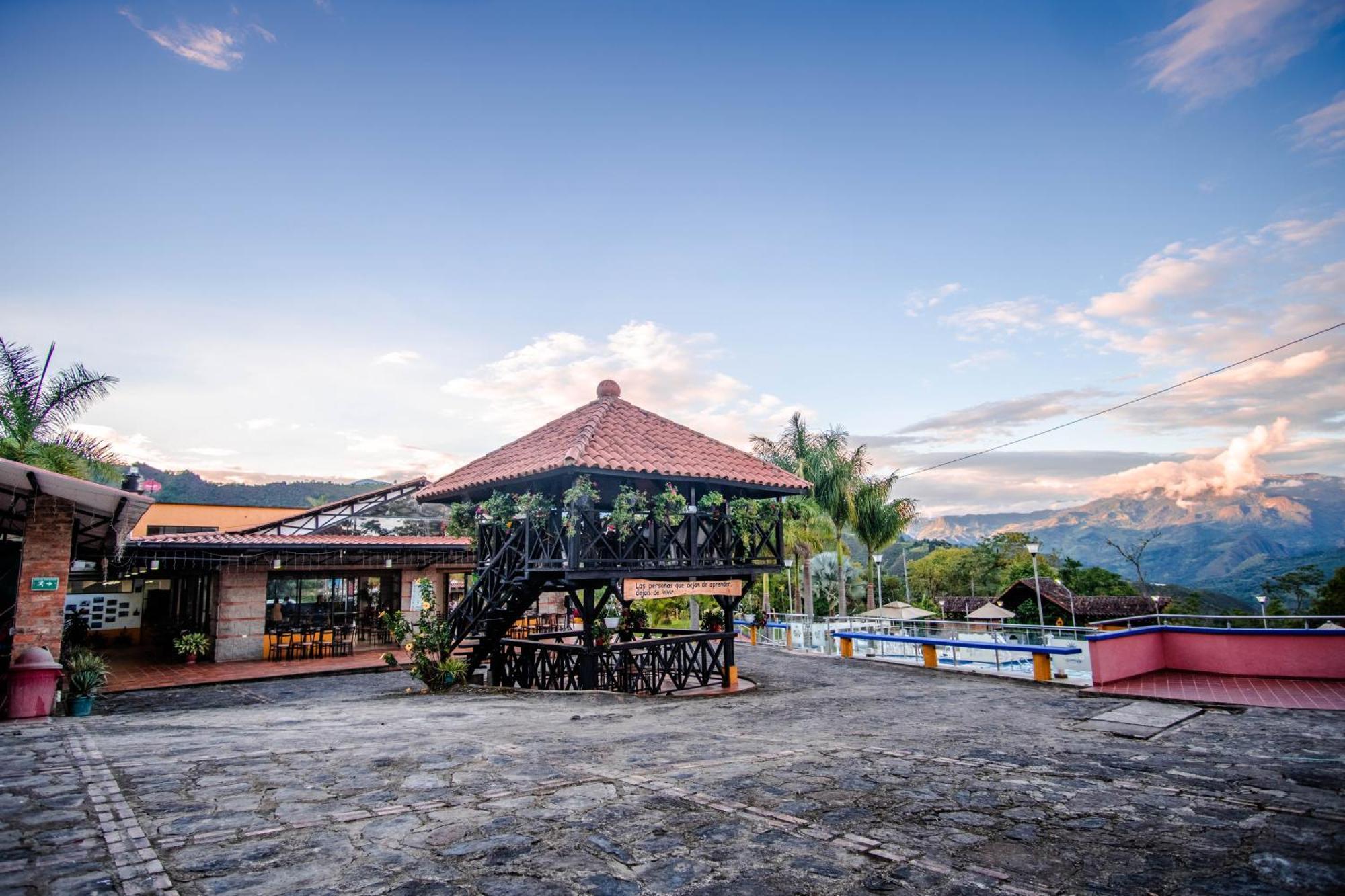 La Cabana Miraflores Bagian luar foto